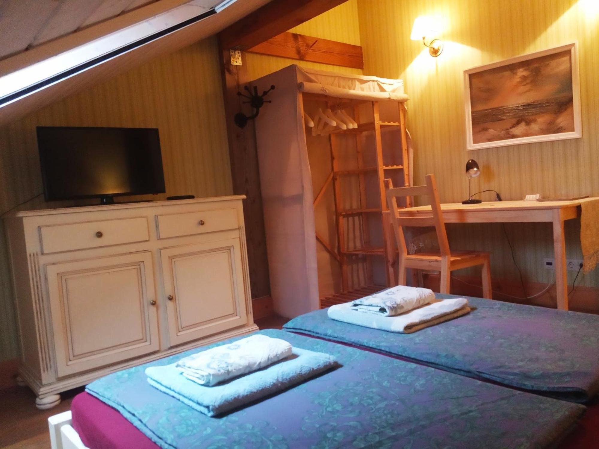 Senosios Geguzines Ukis Guest House Cameră foto
